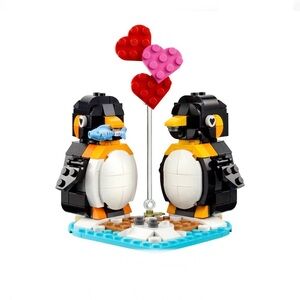 Lego Penguins in Love #40886 - NWT